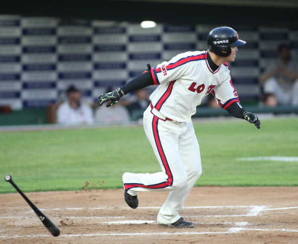 박종윤 역전 2타점 2루타